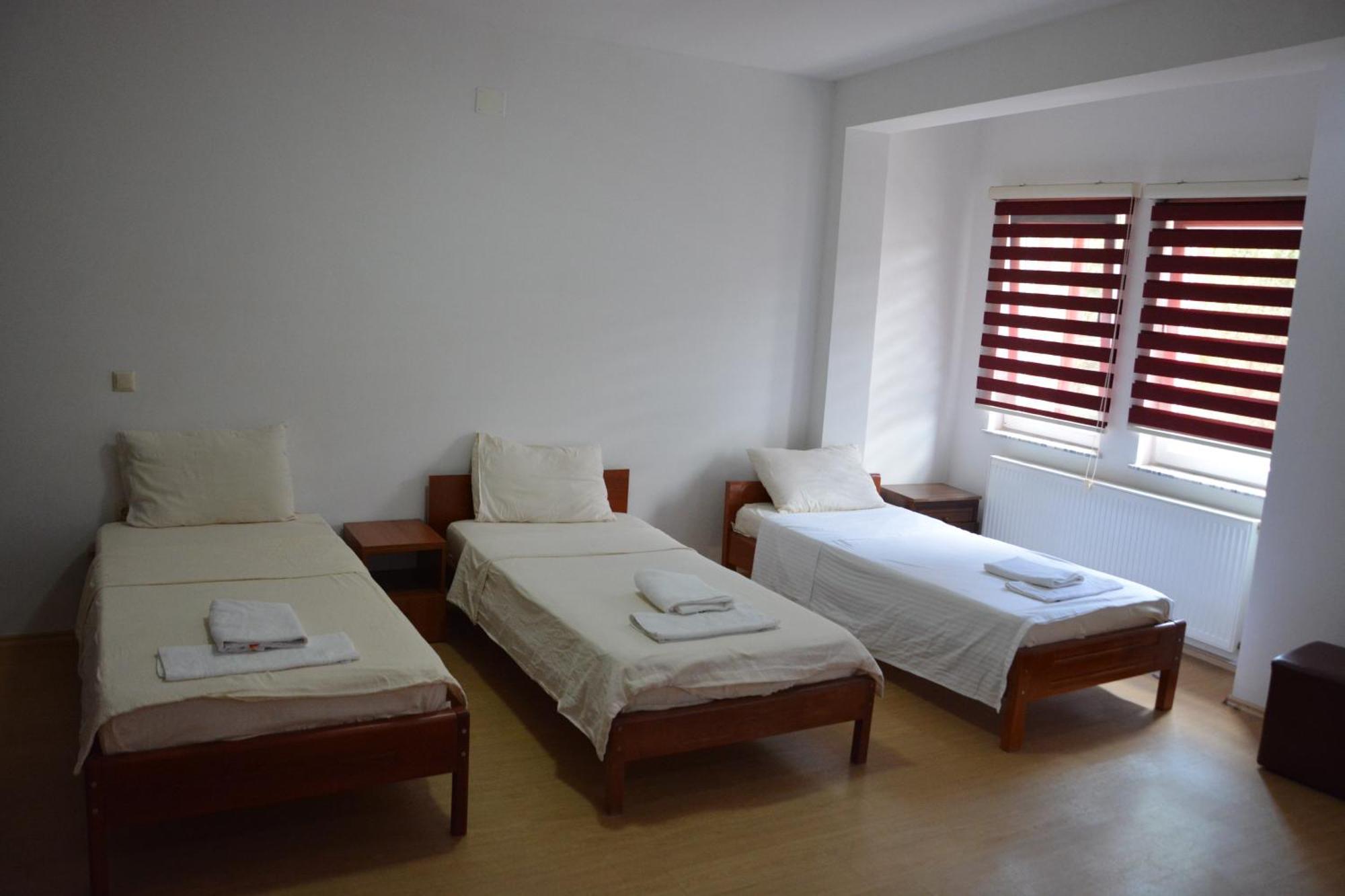 Arabella Hotel Kičevo Dış mekan fotoğraf
